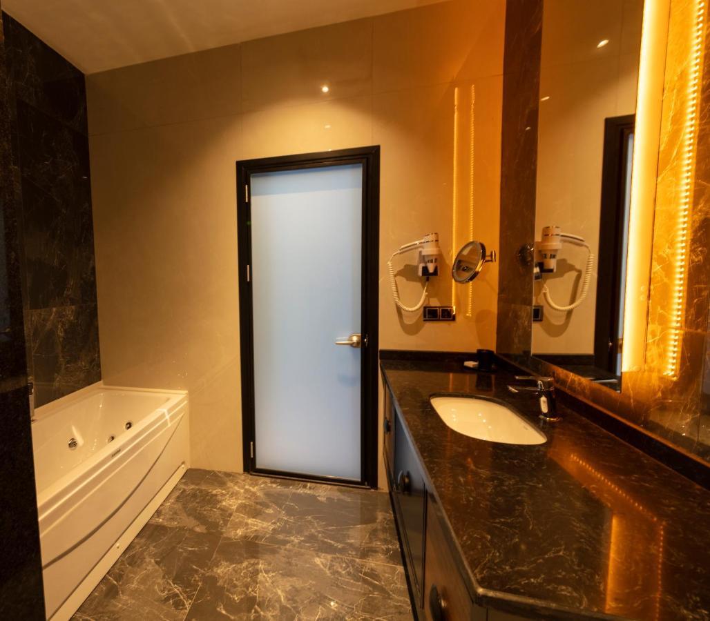 Venn Boutique Hotel Samsun Exteriör bild